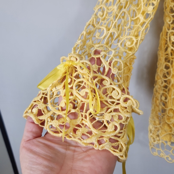 Yellow Swirl Crochet Lagenlook Cottage Long Sleeve Top - Picture 2 of 11
